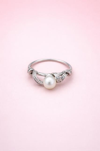 White Pearl Ring size 7